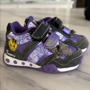 TWEETY BIRD Baby Girls Running Shoes - Purple and Black